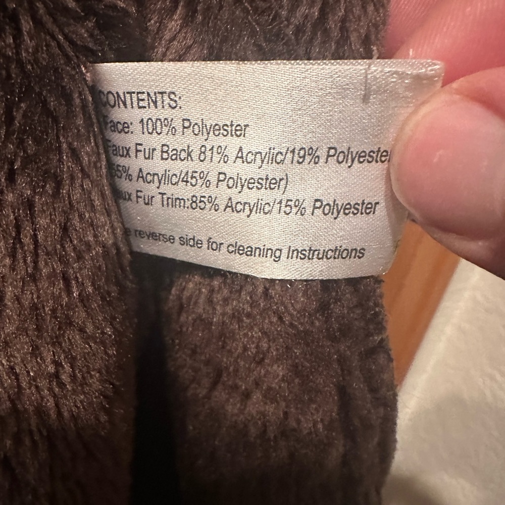 Woman’s Jacket - Picture 2 of 4